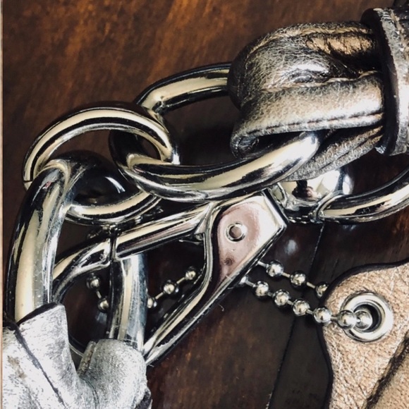 Coach Silver Leather Kristin Hobo Shoulder Bag w/ green lining No. H1182-18810 - Picture 4 of 16